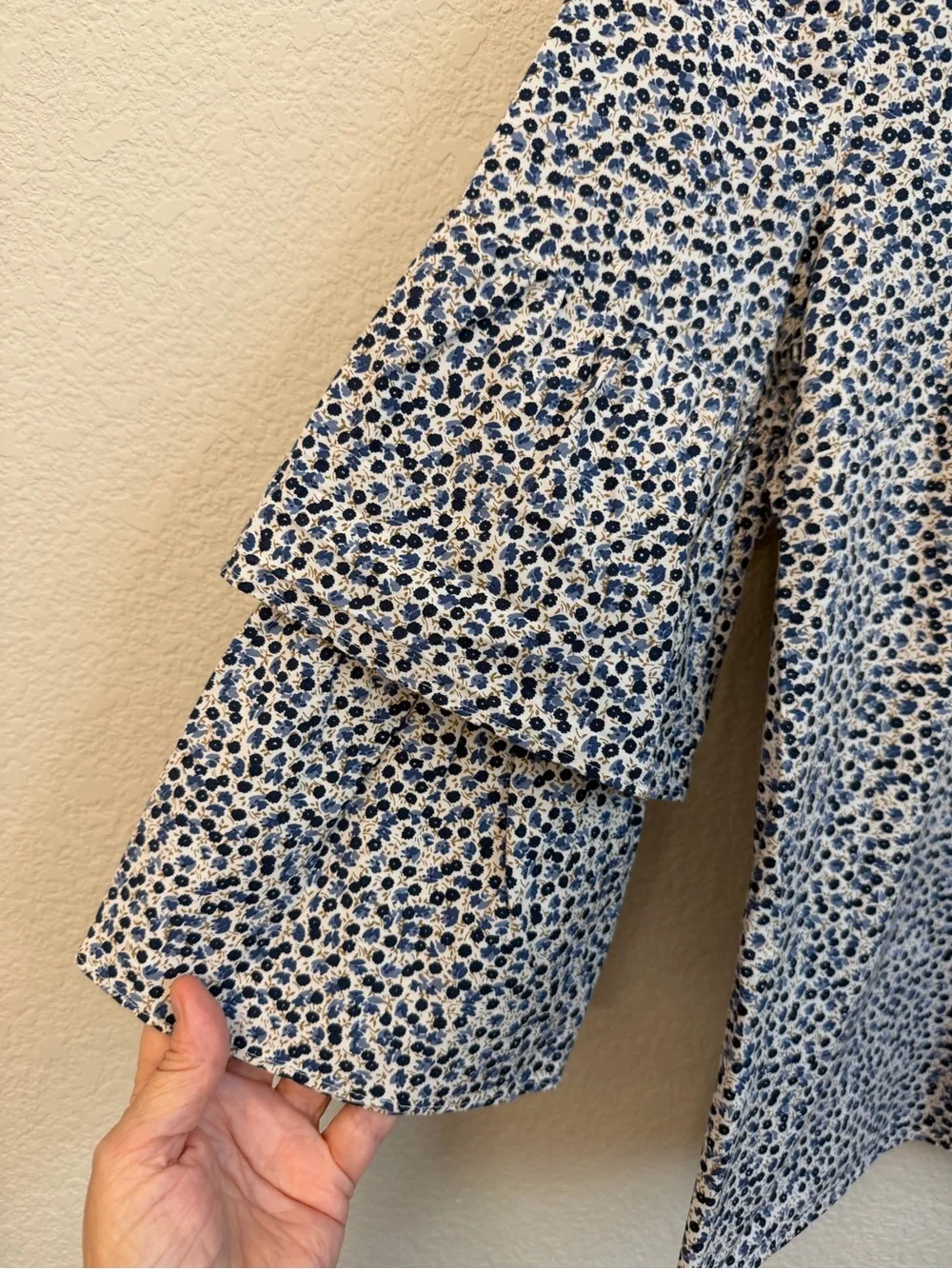J. Crew Blue and White Ditsy floral Tiered Bell Sleeve Blouse Sz 8